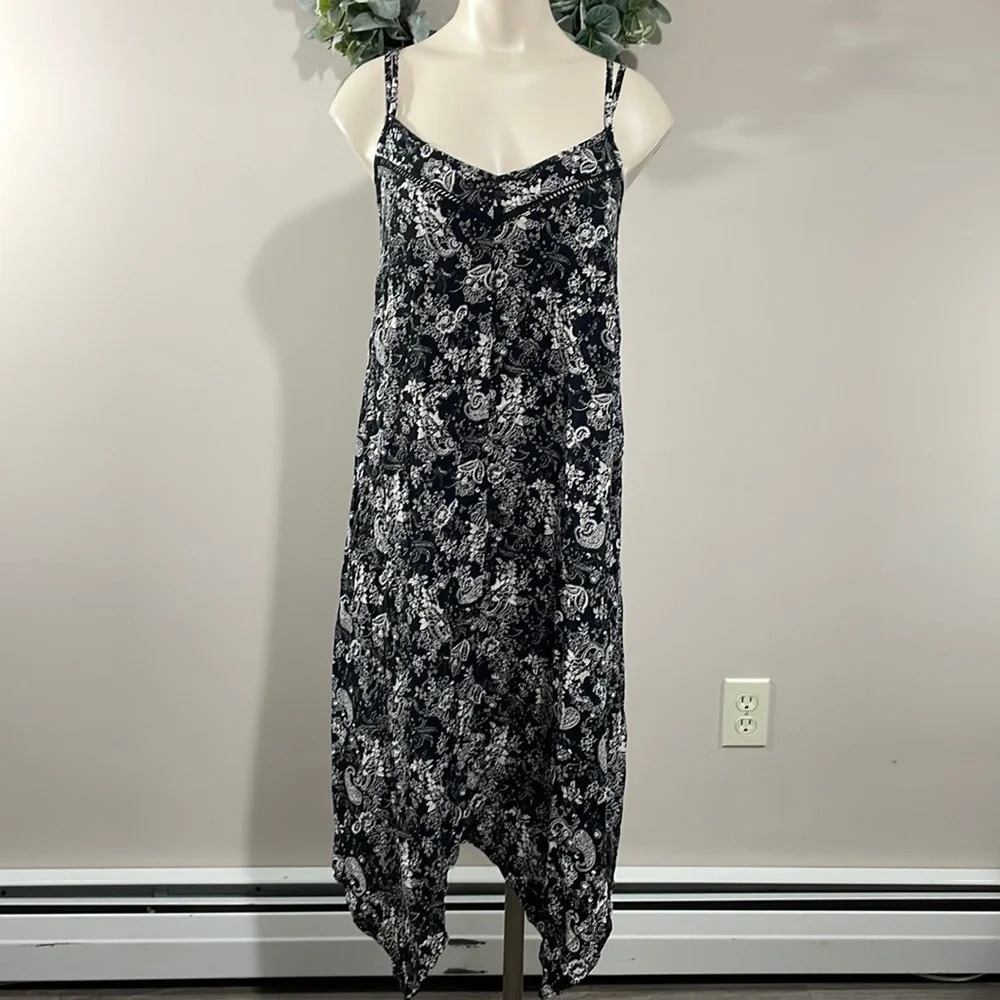 NWT Knox Rose Paisley Asymmetrical Hem Dress M